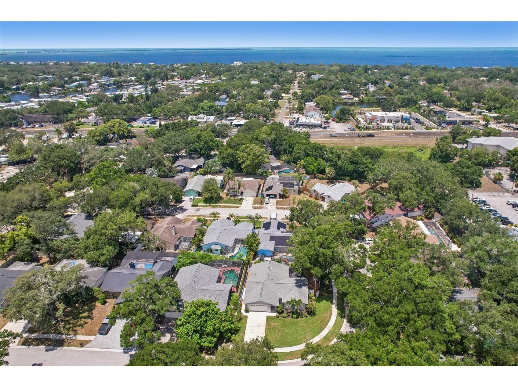 2521 Gulfbreeze Circle Palm Harbor FL 34683 TB8520362 image64