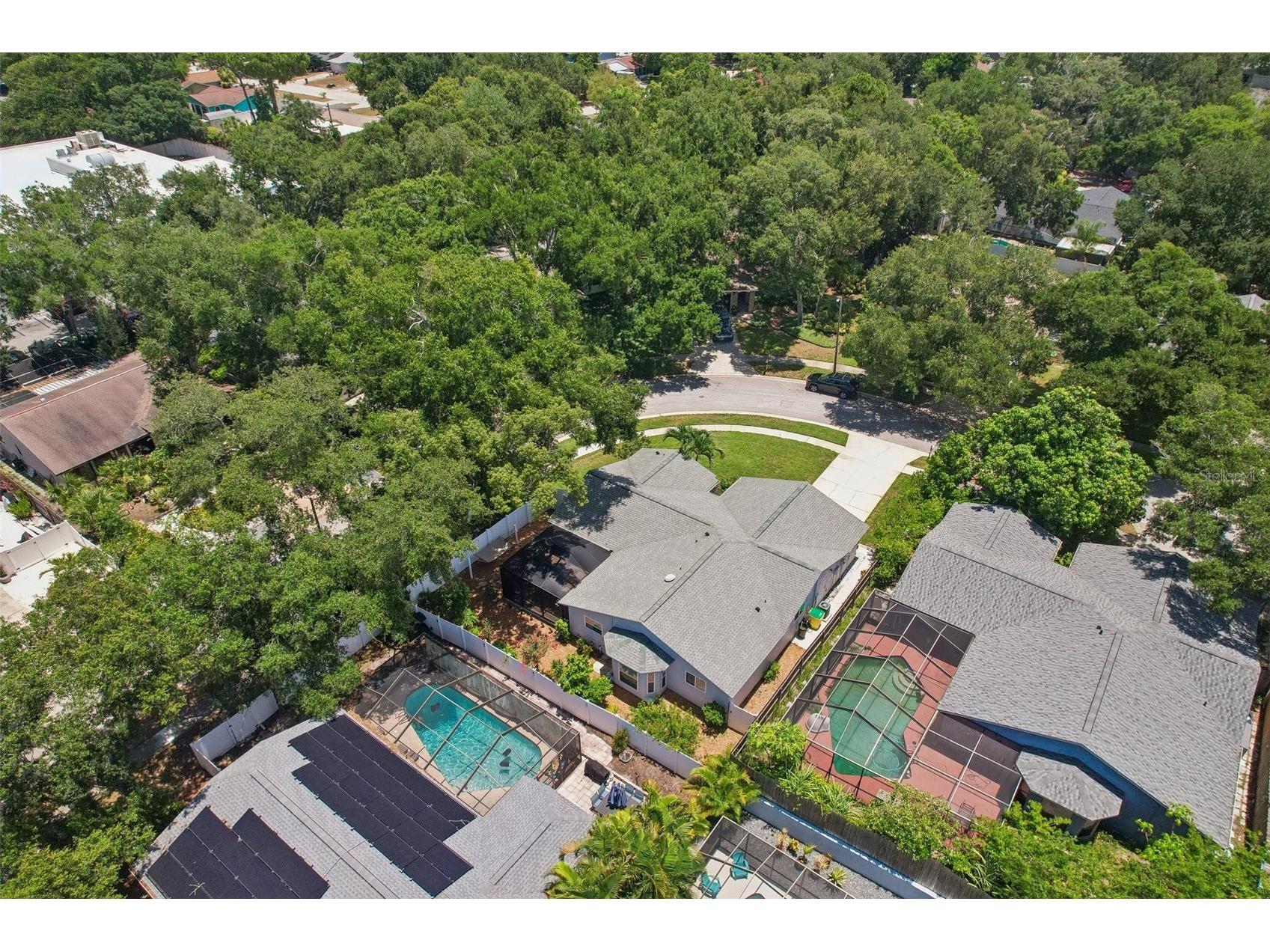 2521 Gulfbreeze Circle Palm Harbor FL 34683 TB8520362 image70