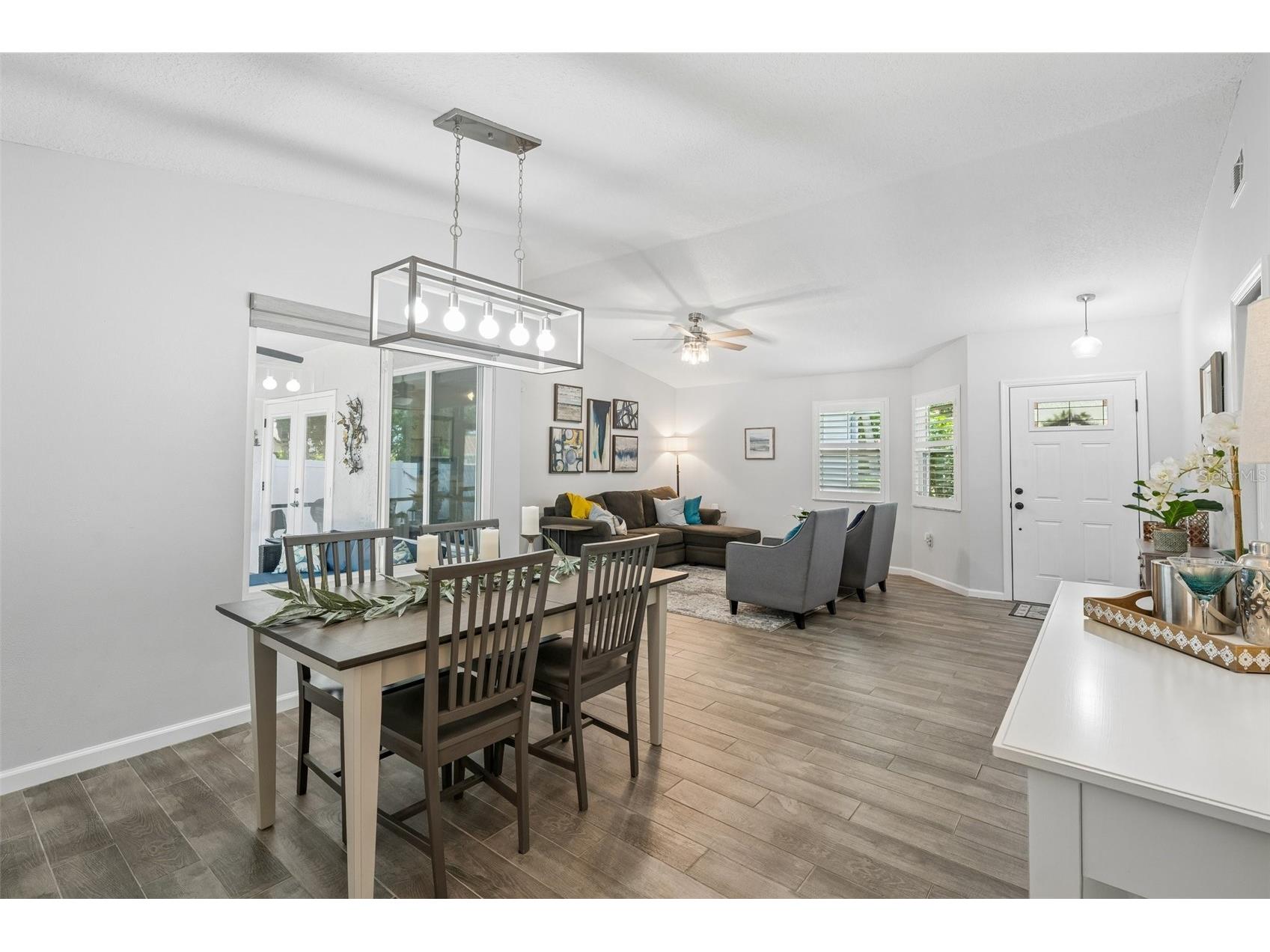 2521 Gulfbreeze Circle Palm Harbor FL 34683 TB8520362 image9