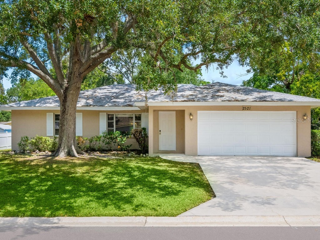 2521 Jamaica Street Sarasota FL 34231 A4571686 image1