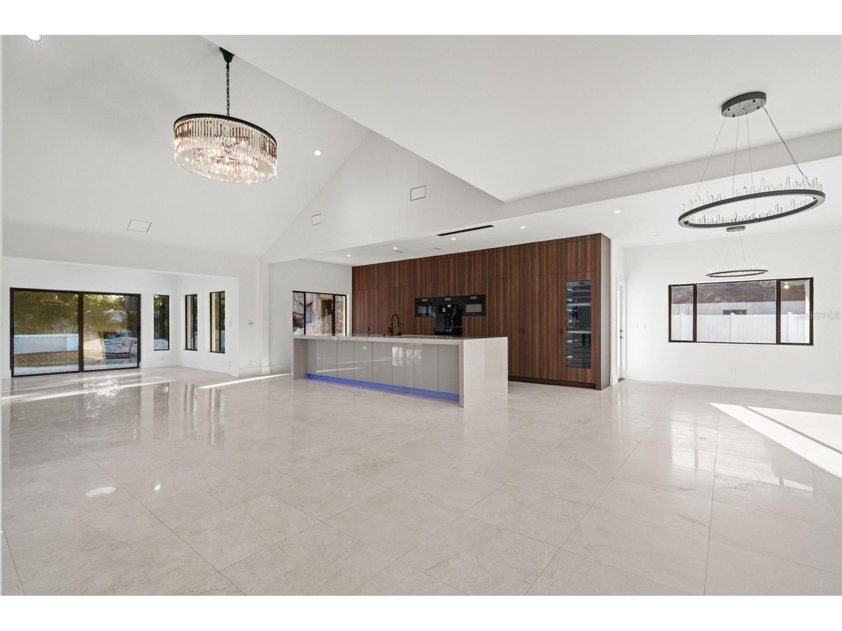 2521 Lake Ellen Drive Tampa FL 33618 TB8519750 image14