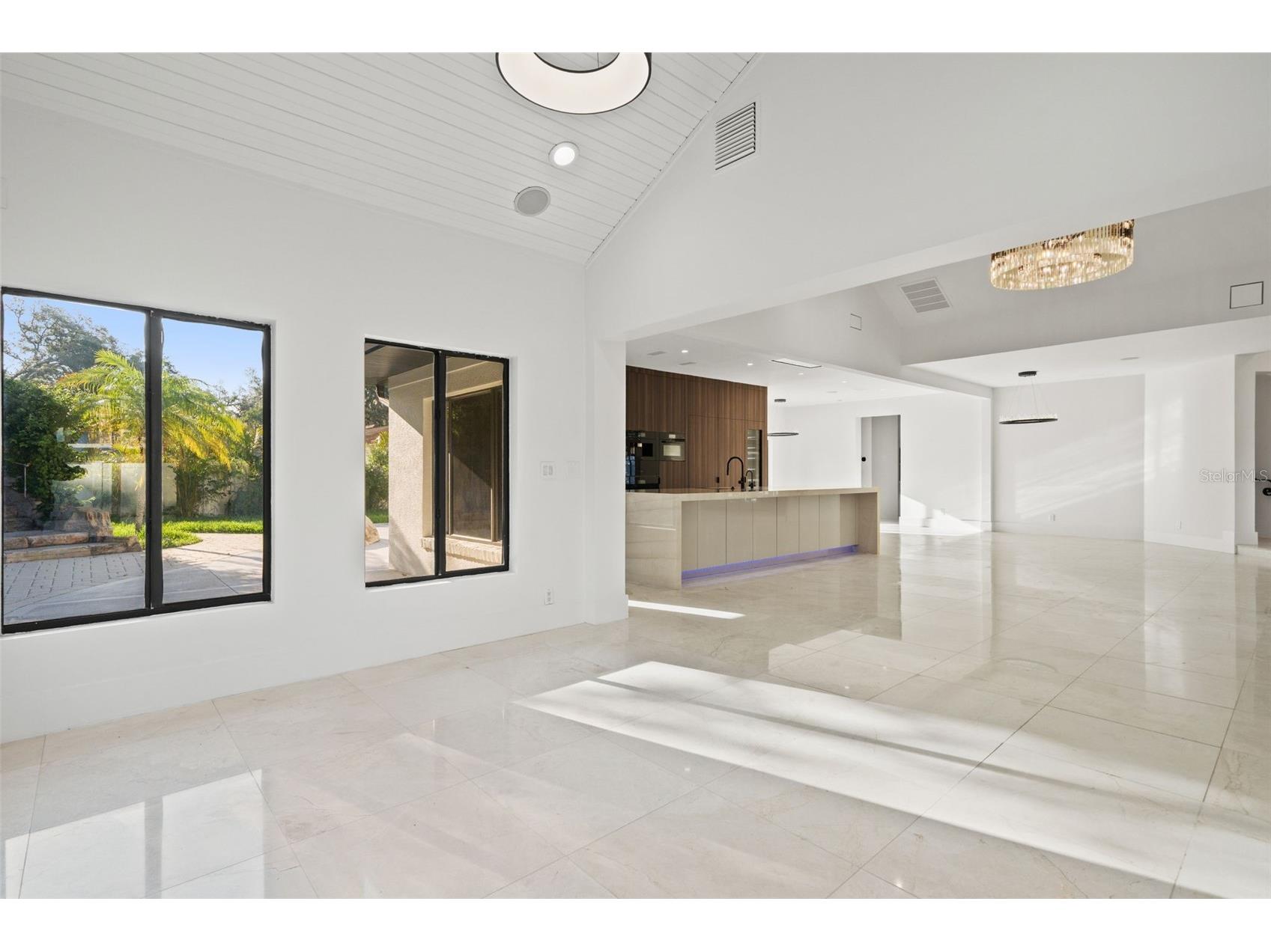 2521 Lake Ellen Drive Tampa FL 33618 TB8519750 image18