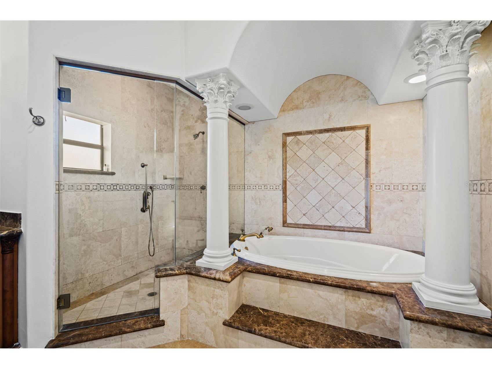 2521 Lake Ellen Drive Tampa FL 33618 TB8519750 image24