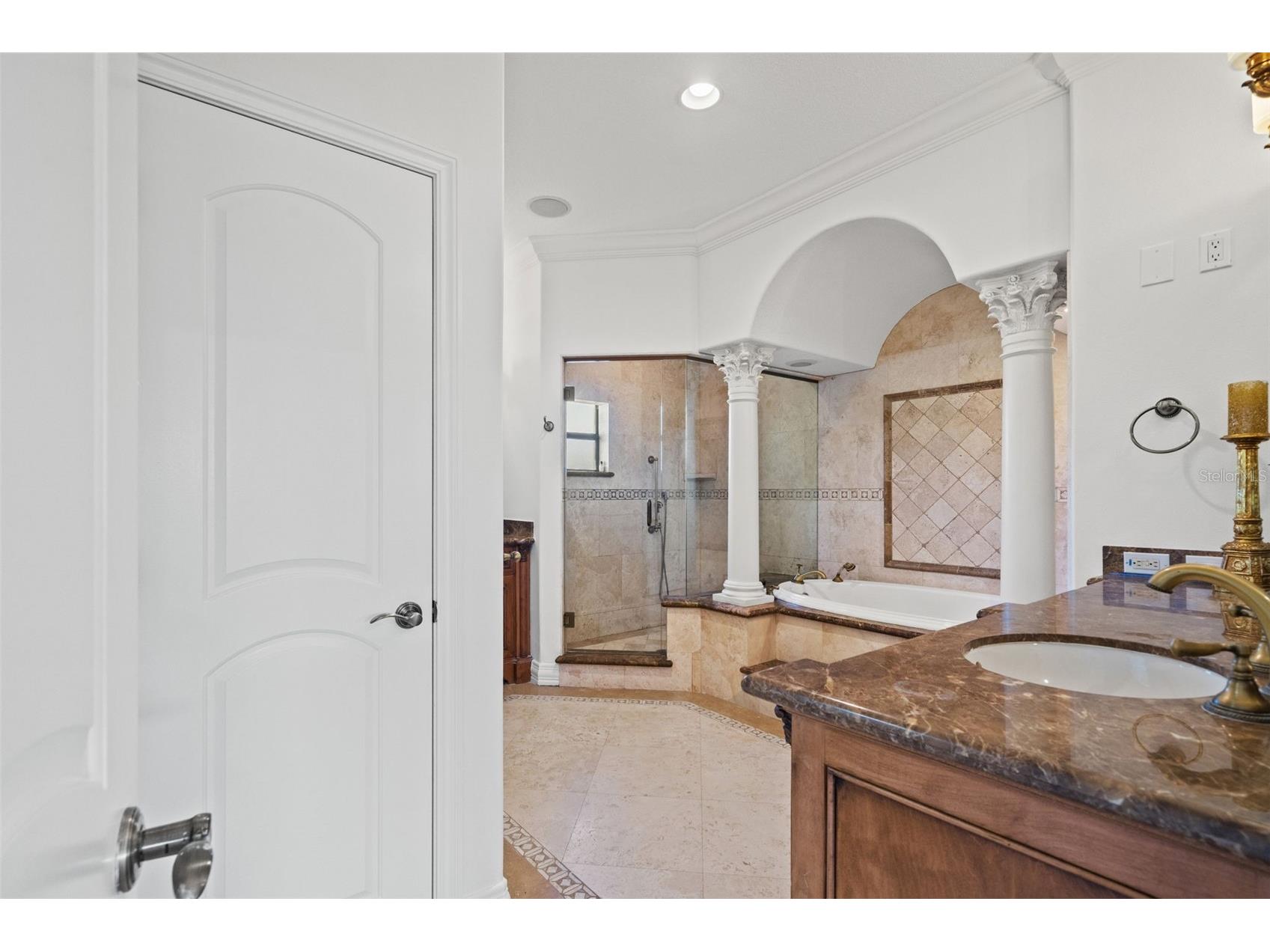 2521 Lake Ellen Drive Tampa FL 33618 TB8519750 image25