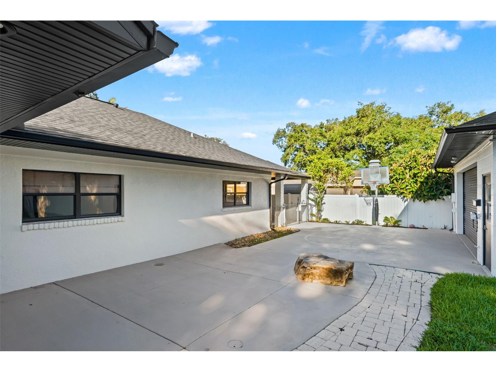 2521 Lake Ellen Drive Tampa FL 33618 TB8519750 image47