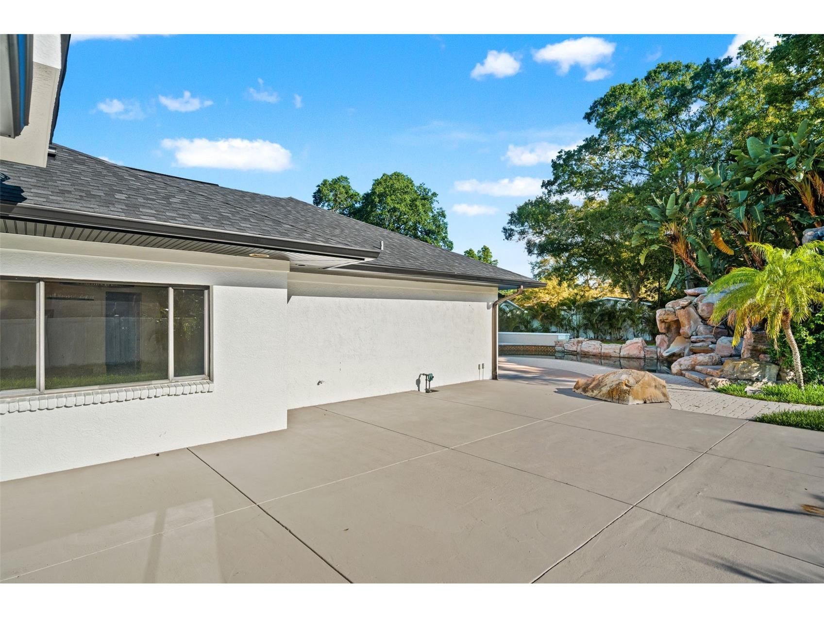 2521 Lake Ellen Drive Tampa FL 33618 TB8519750 image48