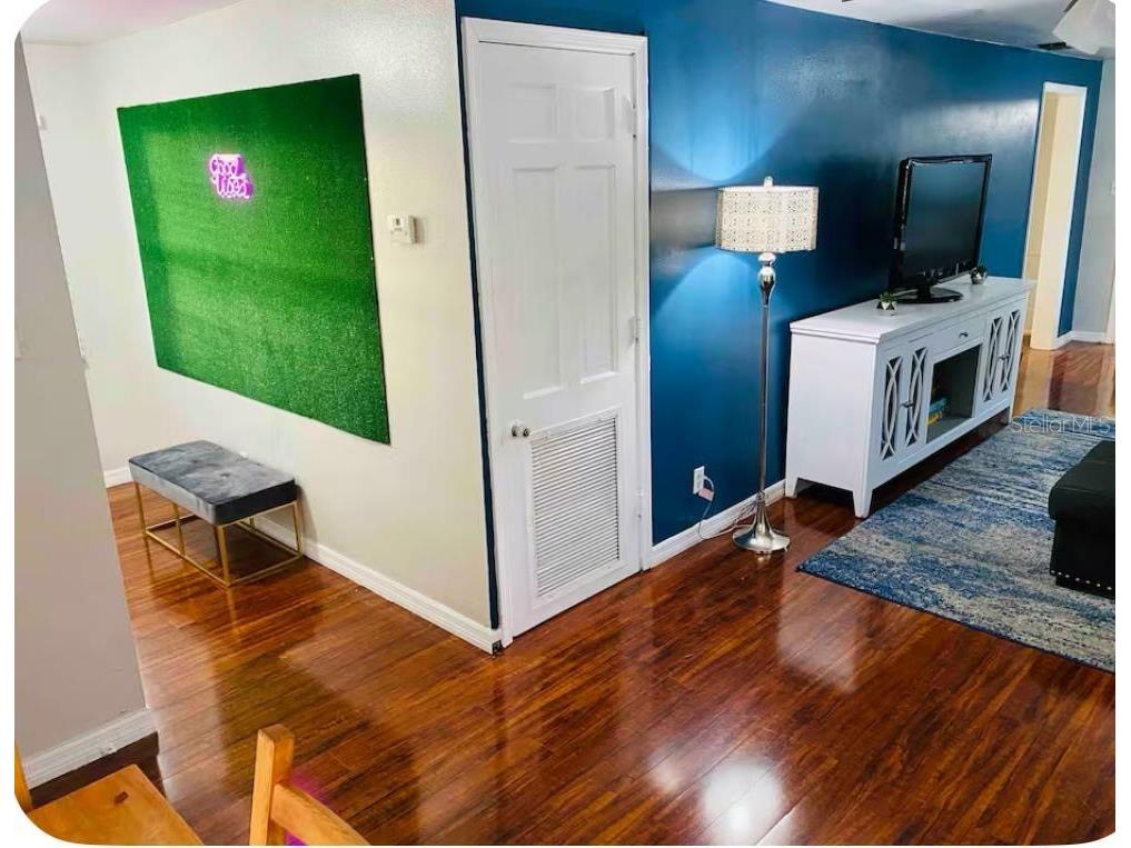 2521 Lorraine St Tampa FL 33614 TB8451361 image9