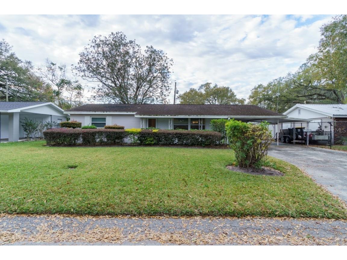 2521 Mccranie Place Lakeland FL 33801 L4942975 image1