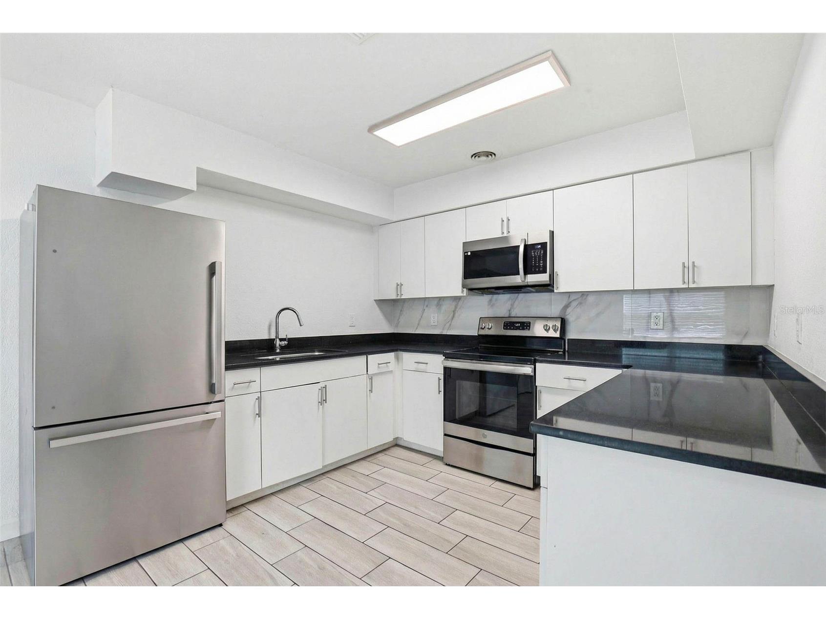 2521 W Crest Avenue Tampa FL 33614 TB8479607 image10