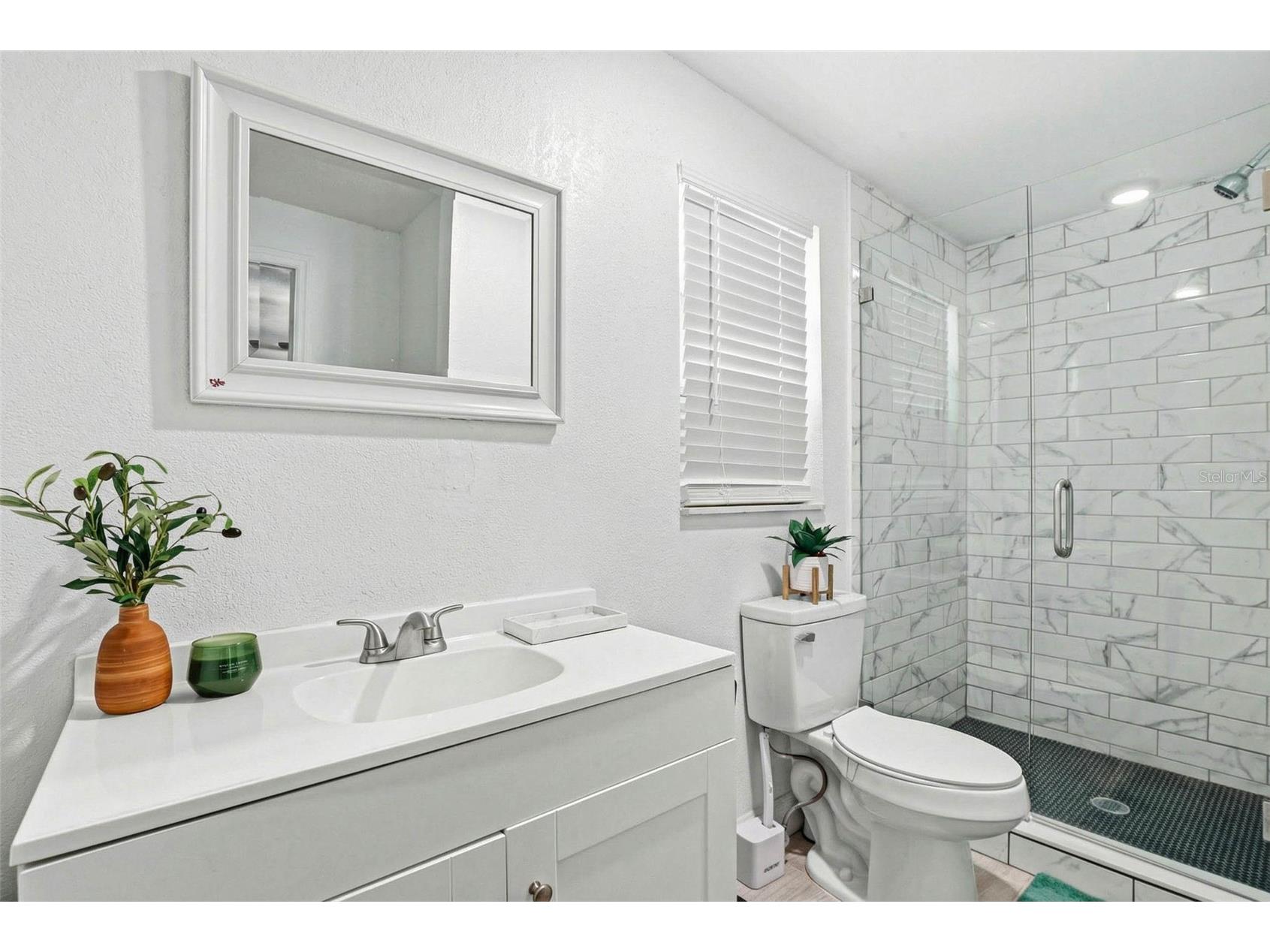 2521 W Crest Avenue Tampa FL 33614 TB8479607 image26