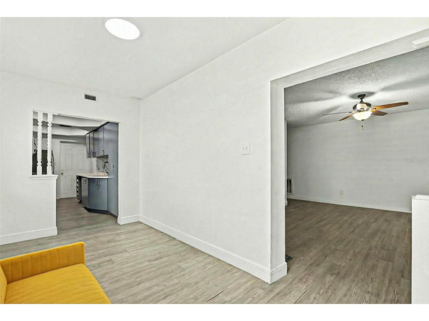 2521 W Crest Avenue Tampa FL 33614 TB8479607 image35