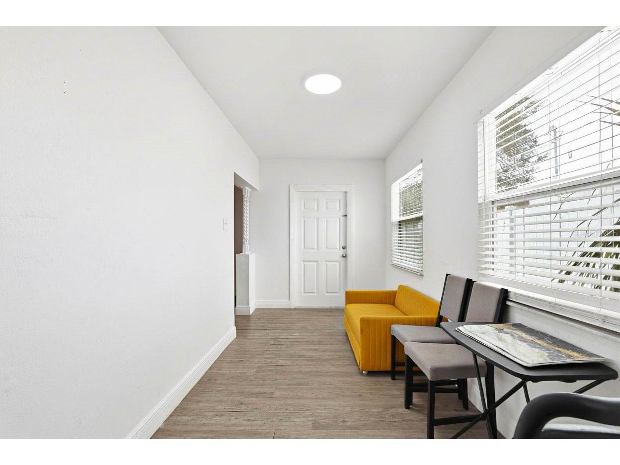 2521 W Crest Avenue Tampa FL 33614 TB8479607 image42