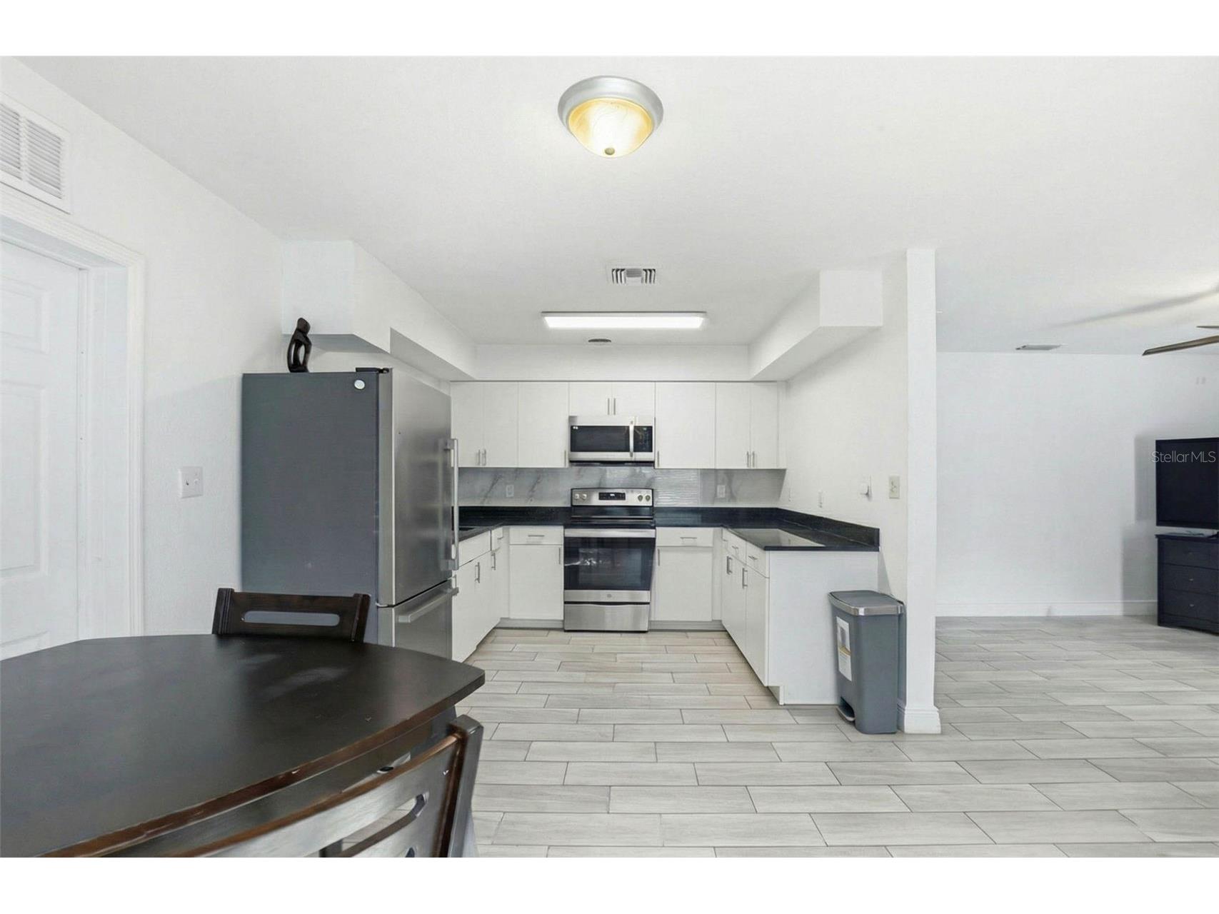 2521 W Crest Avenue Tampa FL 33614 TB8479607 image9