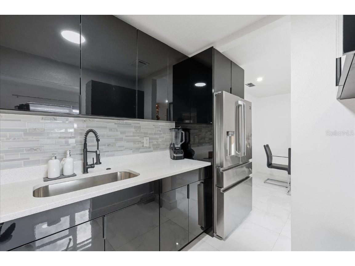 2521 W Minnehaha Street Tampa FL 33614 TB8454006 image8