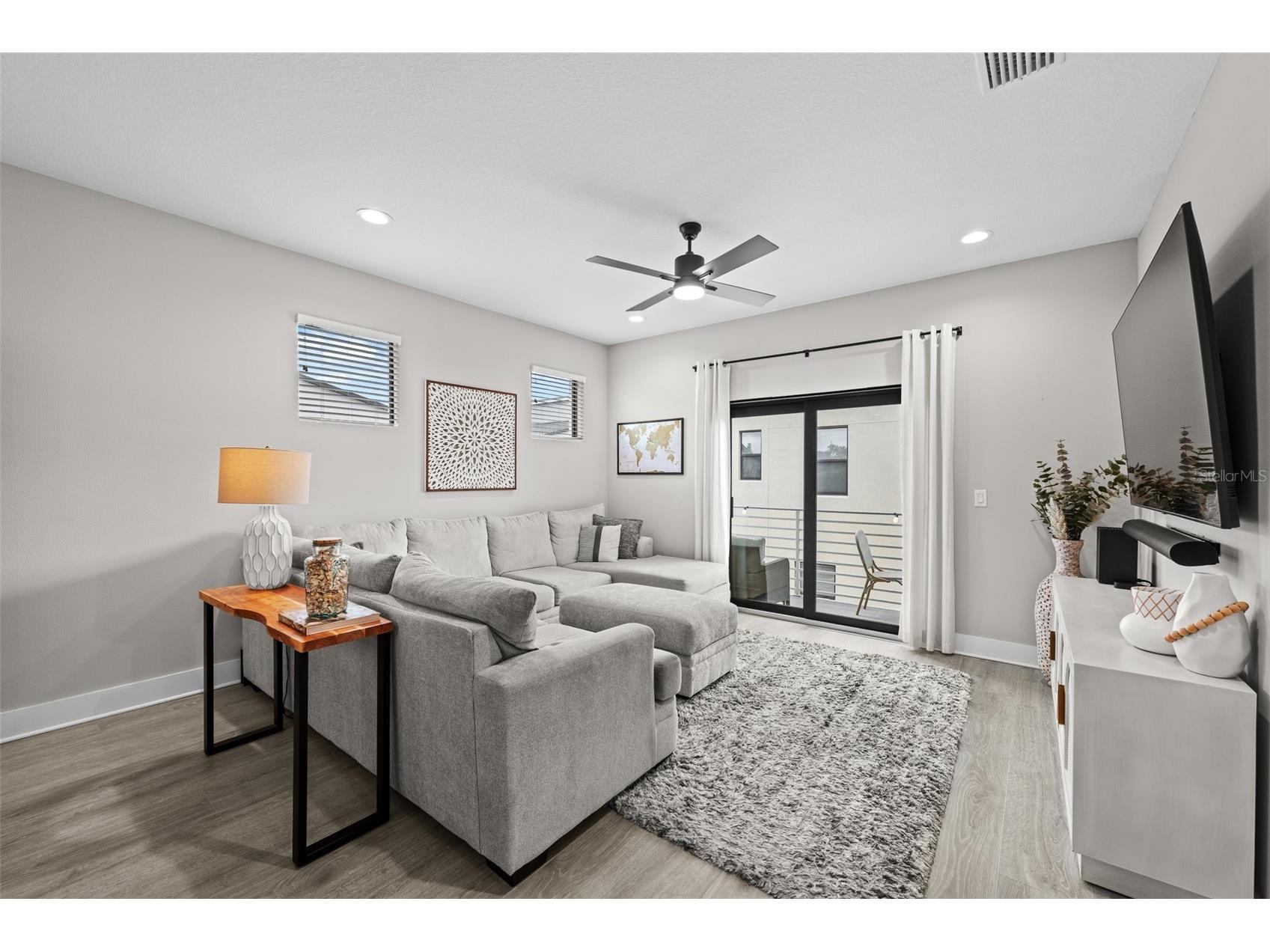 2522 12th Terrace N Saint Petersburg FL 33713 TB8520309 image16