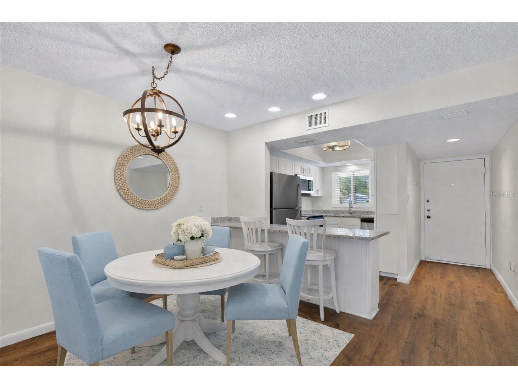 2522 Clubhouse Drive #204 Sarasota FL 34232 A4686377 image10