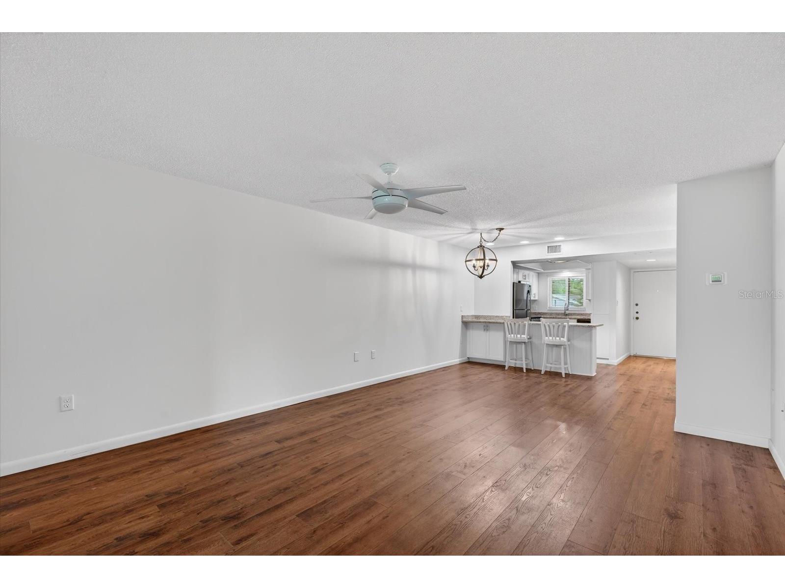 2522 Clubhouse Drive #204 Sarasota FL 34232 A4686377 image14
