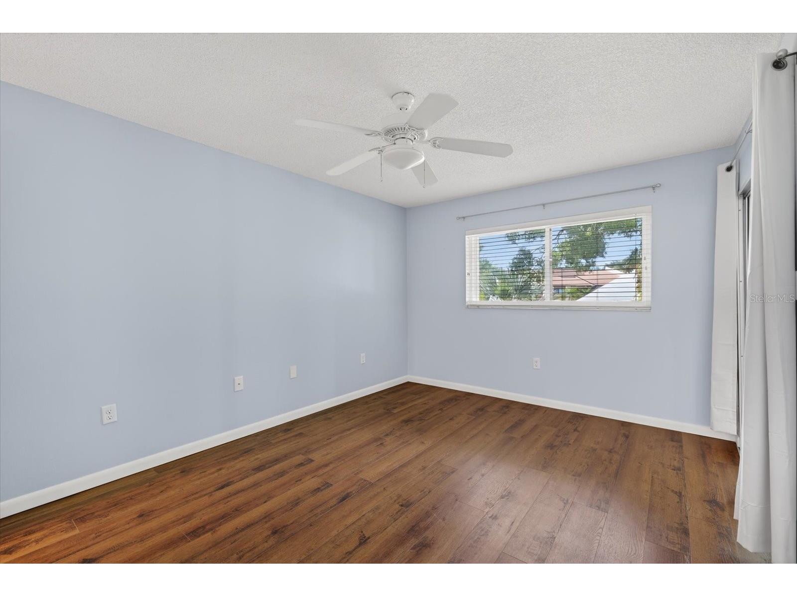 2522 Clubhouse Drive #204 Sarasota FL 34232 A4686377 image16