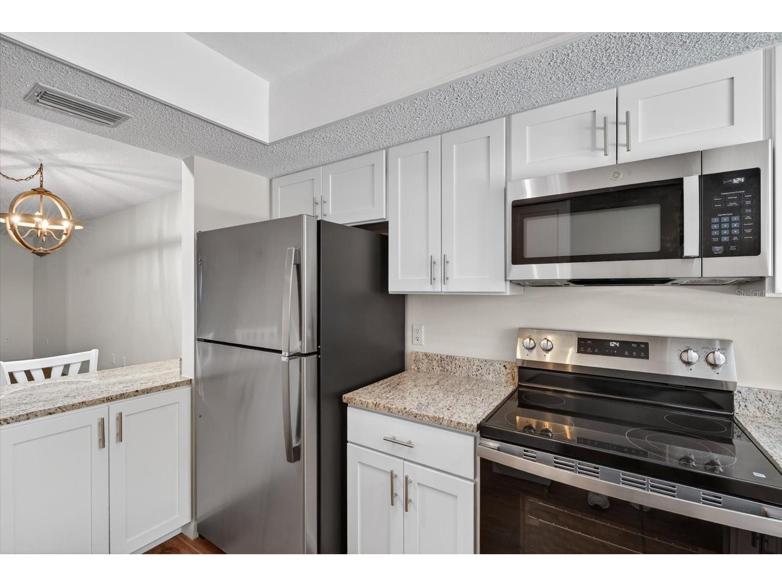 2522 Clubhouse Drive #204 Sarasota FL 34232 A4686377 image5