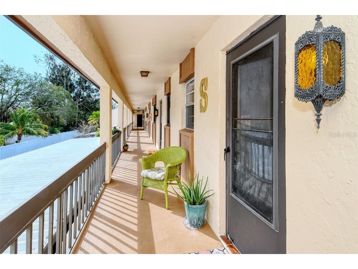 2522 Clubhouse Drive #205 Sarasota FL 34232 A4558834 image1