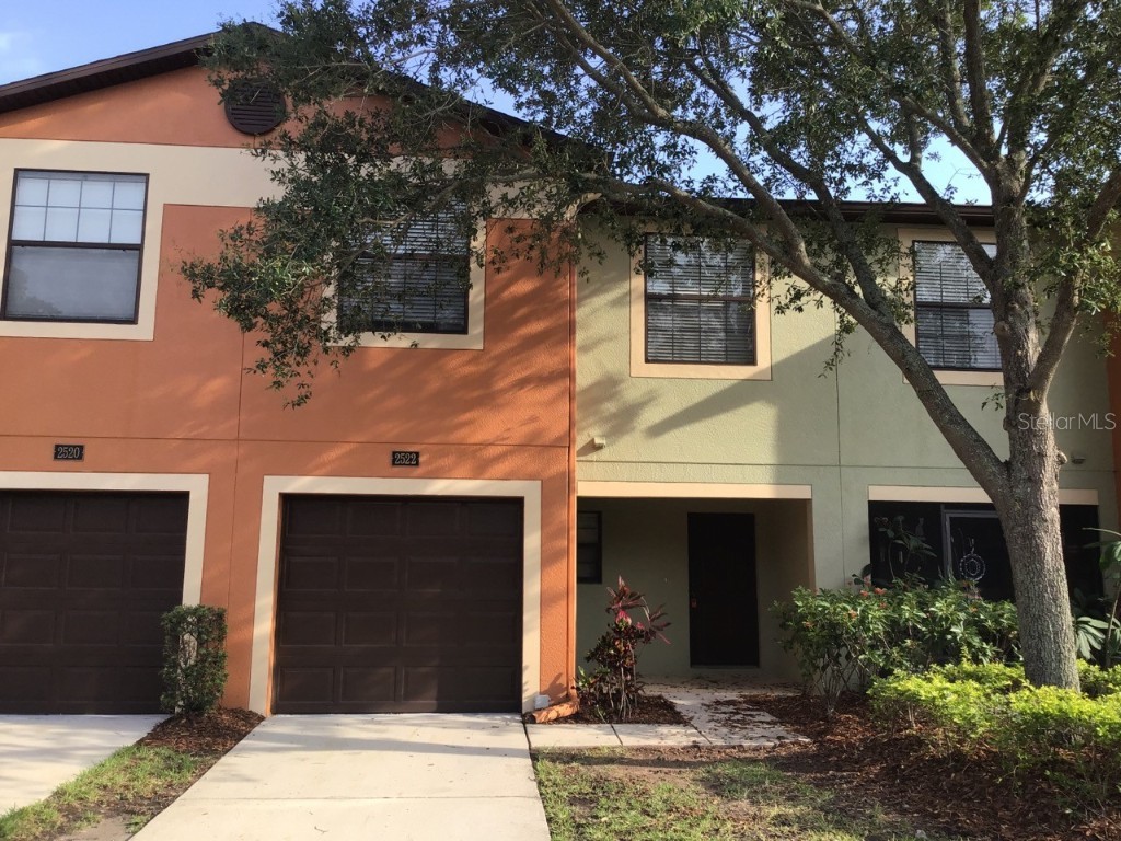 2522 Edgewater Falls Drive Brandon FL 33511 - COMMUNITY POND/WATER T3454199 image1