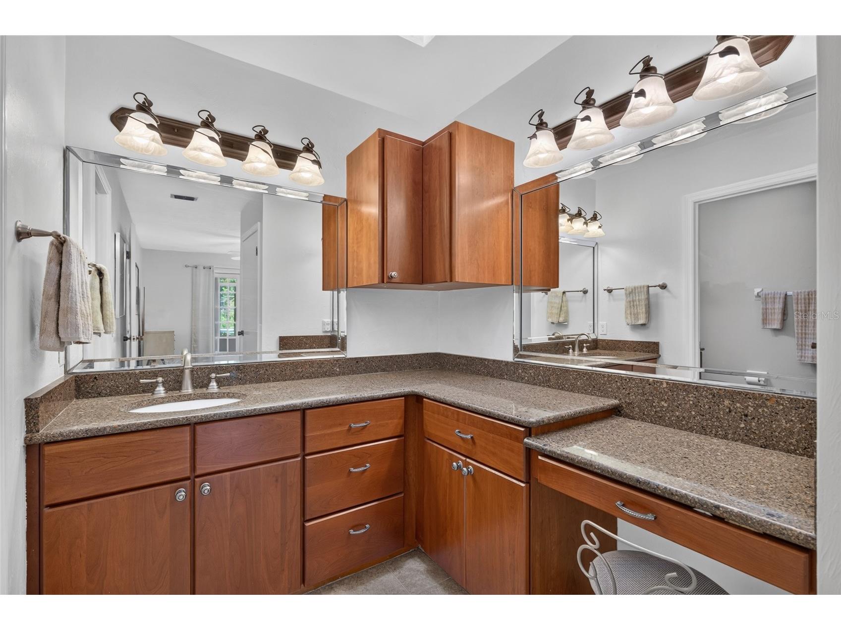 2522 NW 27th Place Gainesville FL 32605 GC541778 image33