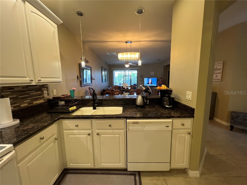 2522 Oswego Drive North Port FL 34289 C7486292 image11