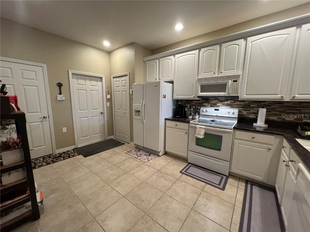 2522 Oswego Drive North Port FL 34289 C7486292 image7