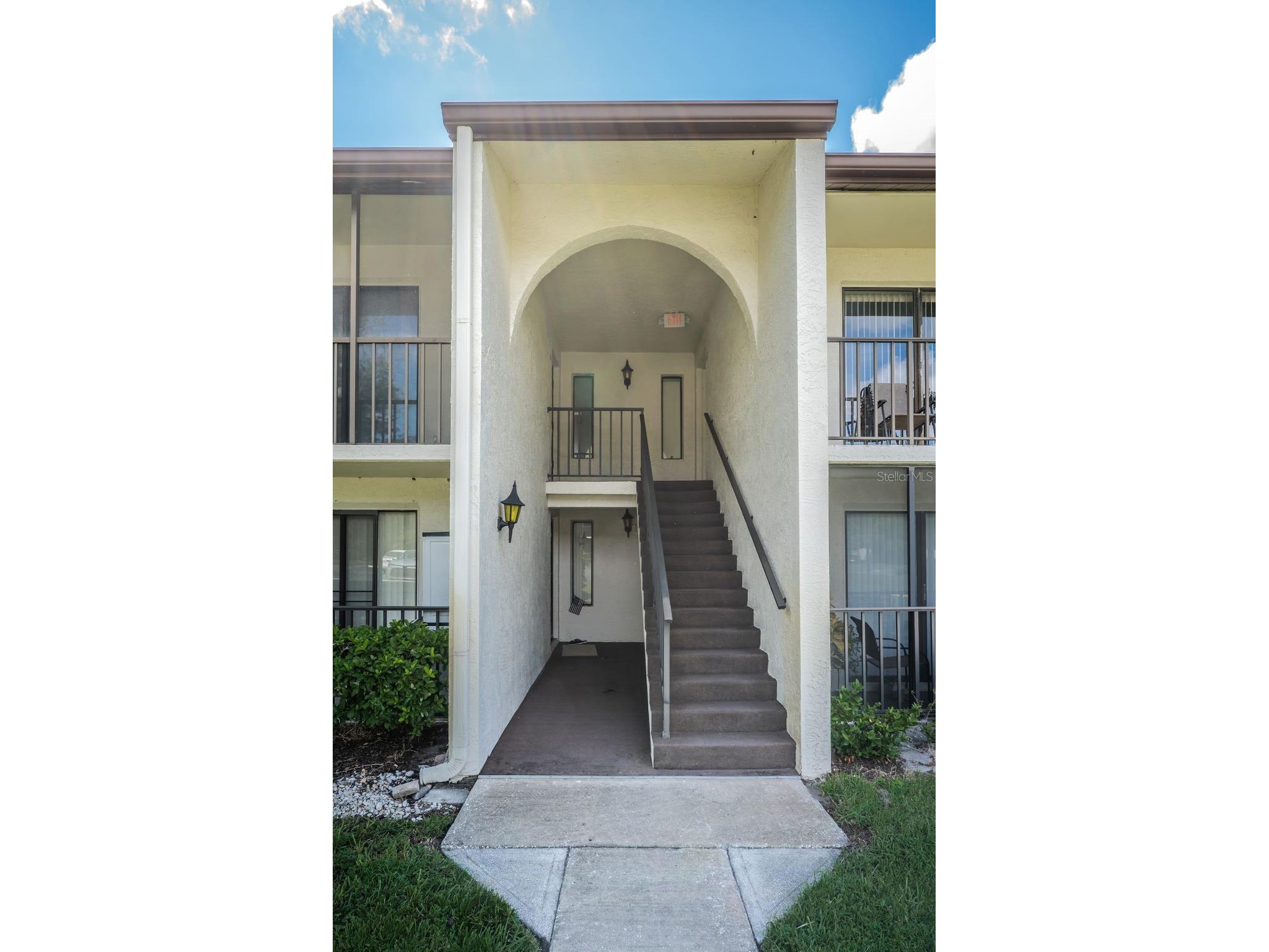 2522 Pine Ridge Way S #A2 Palm Harbor FL 34684 W7882205 image3