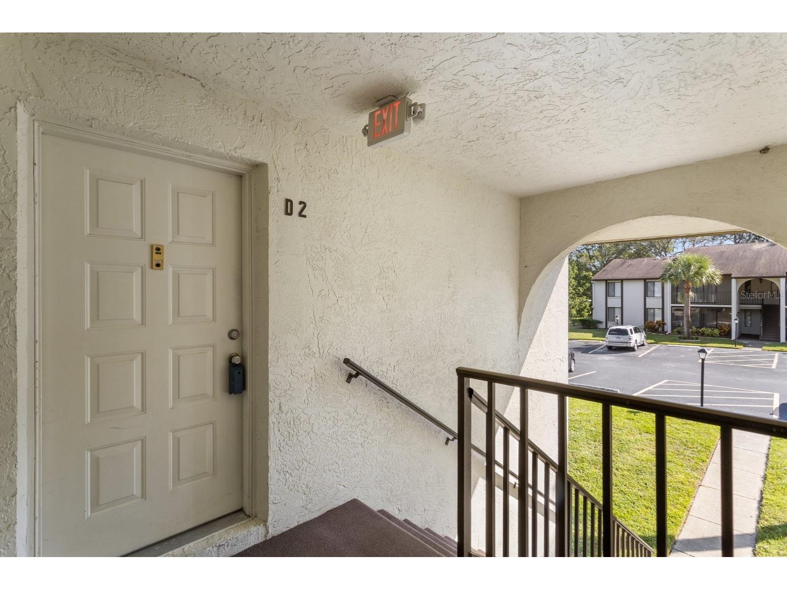 2522 Pine Ridge Way S #D2 Palm Harbor FL 34684 TB8473477 image3