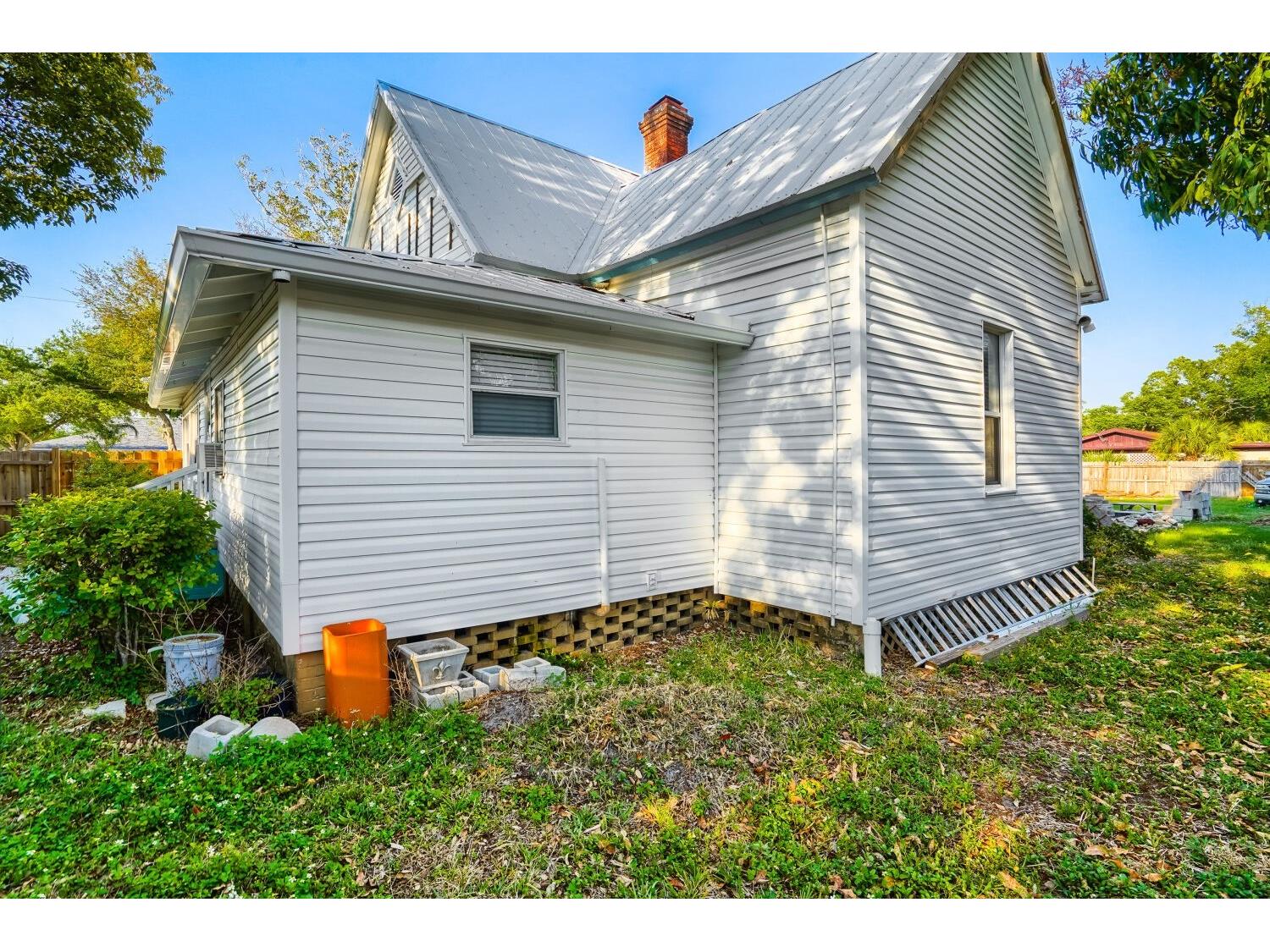 2523 10th Avenue W Bradenton FL 34205 TB8480887 image33