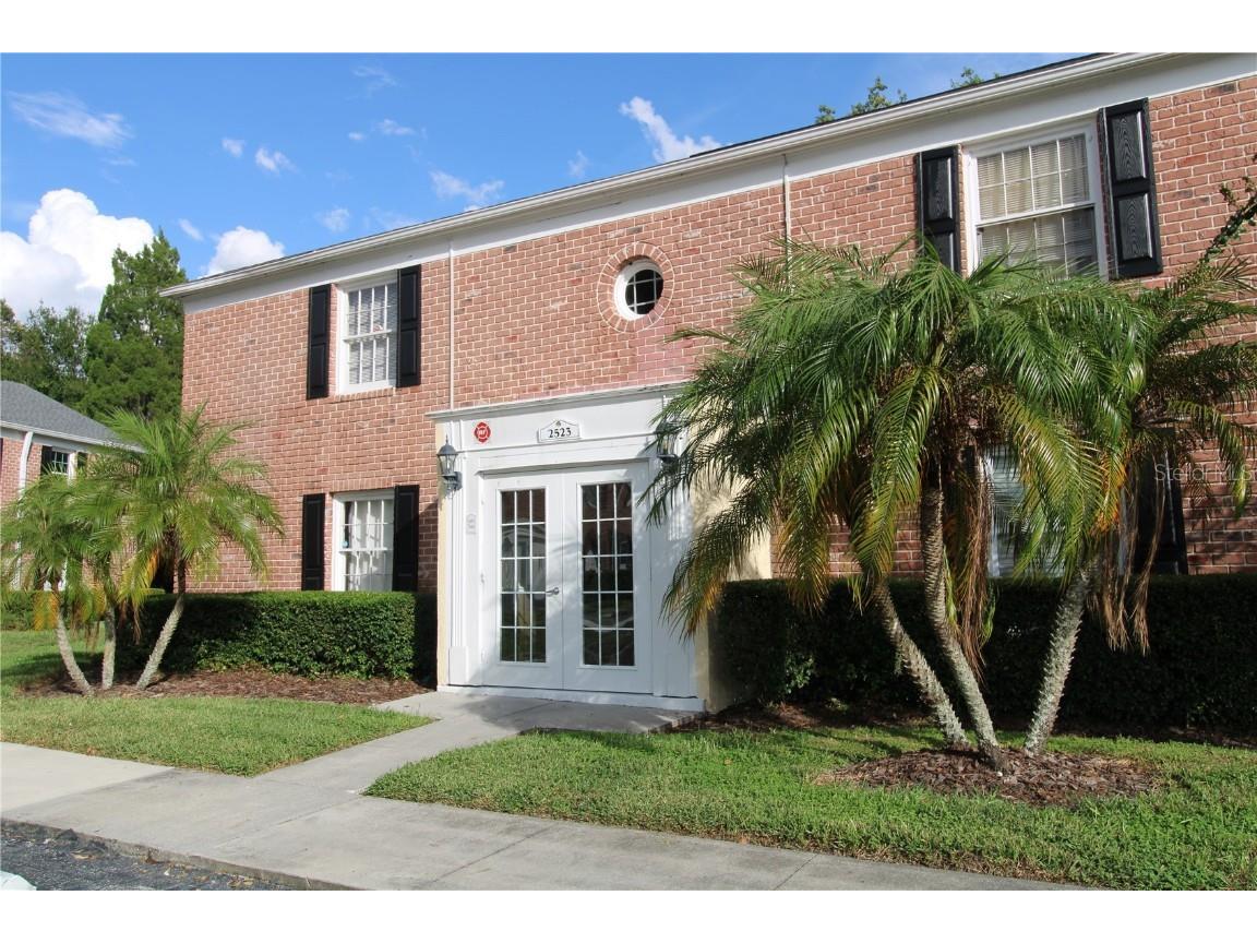 2523 Cedar Cypress Court #102 Tampa FL 33618 - LAKE MAGDALENE T3475874 image1