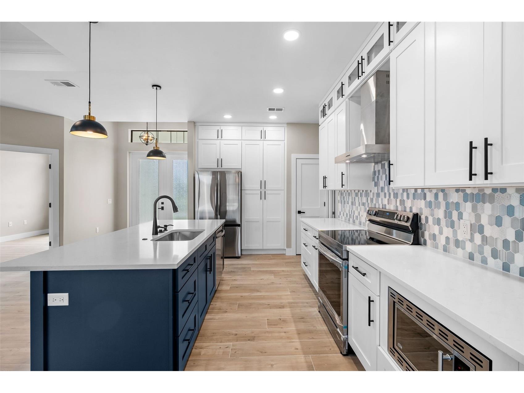 2523 Dixon Terrace Port Charlotte FL 33981 - MYAKKA RIVER C7523565 image13