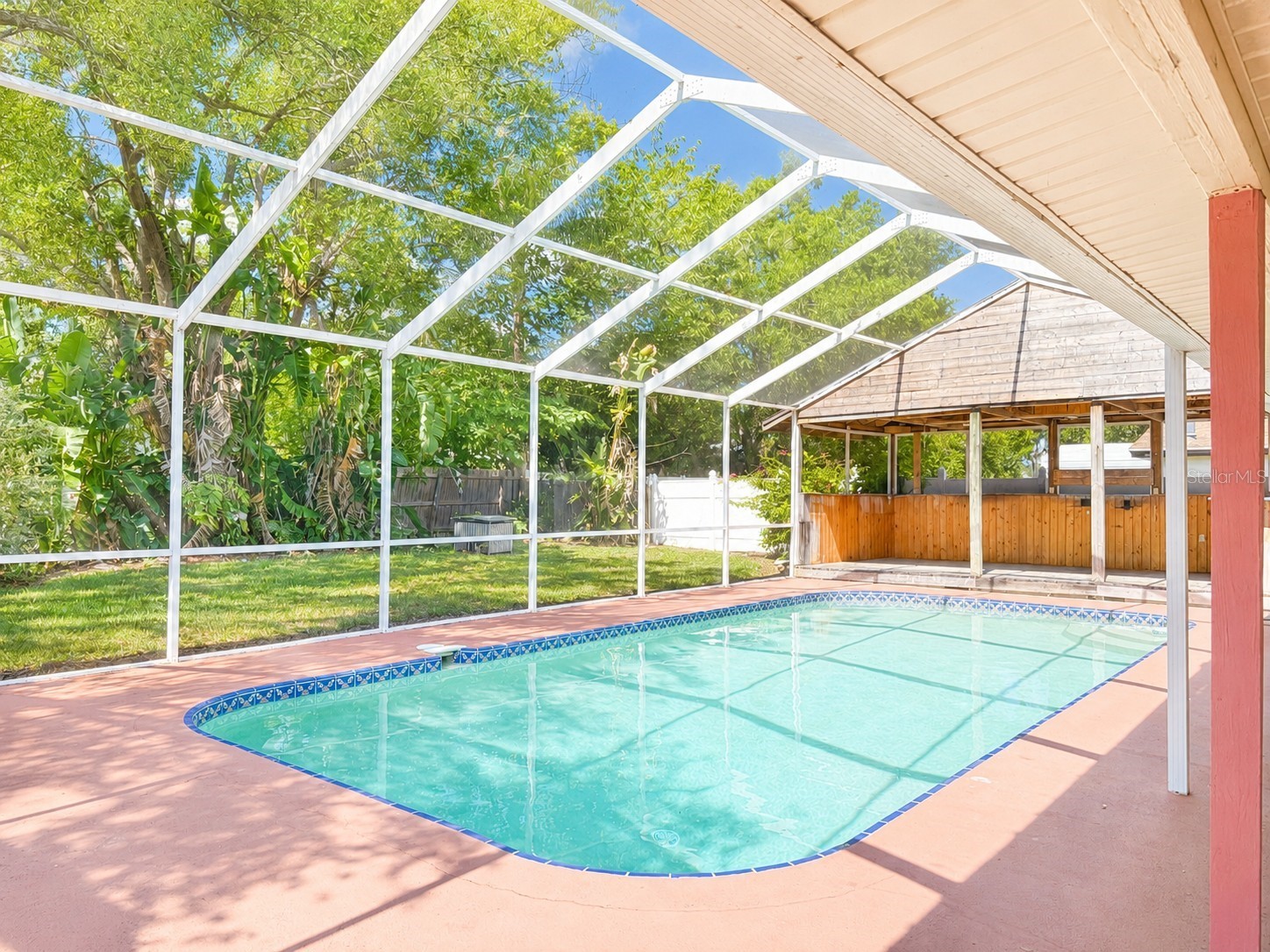 2523 Krueger Ln Tampa FL 33618 TB8509338 image39