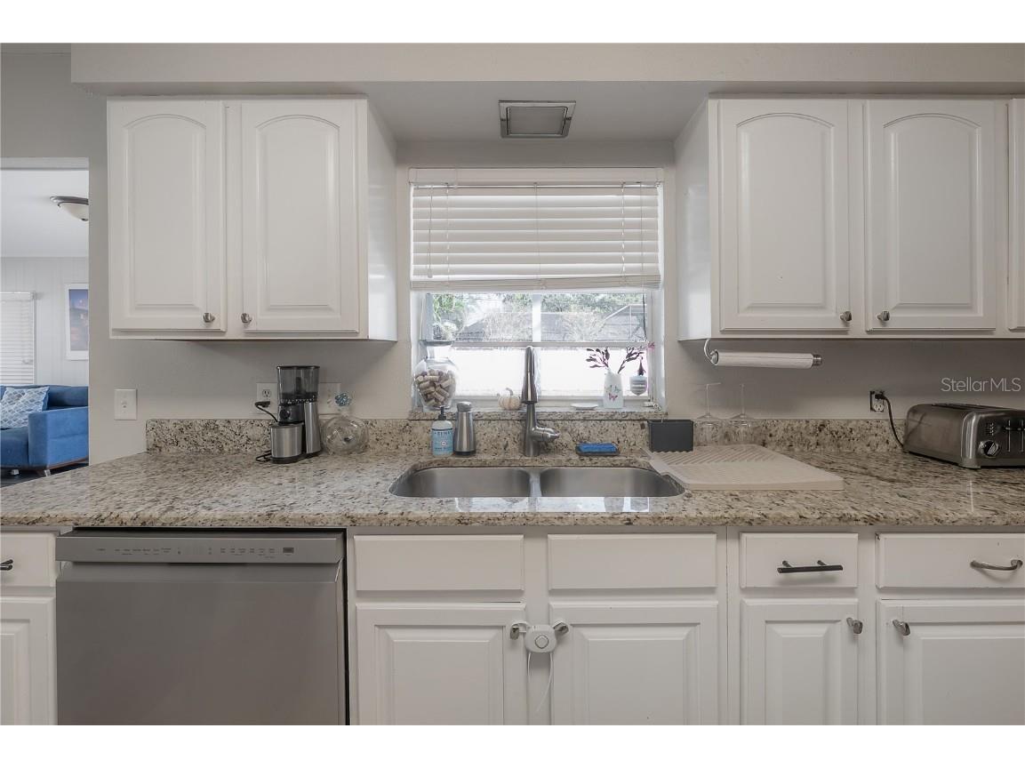 2523 Lake Ellen Circle Tampa FL 33618 TB8452267 image12