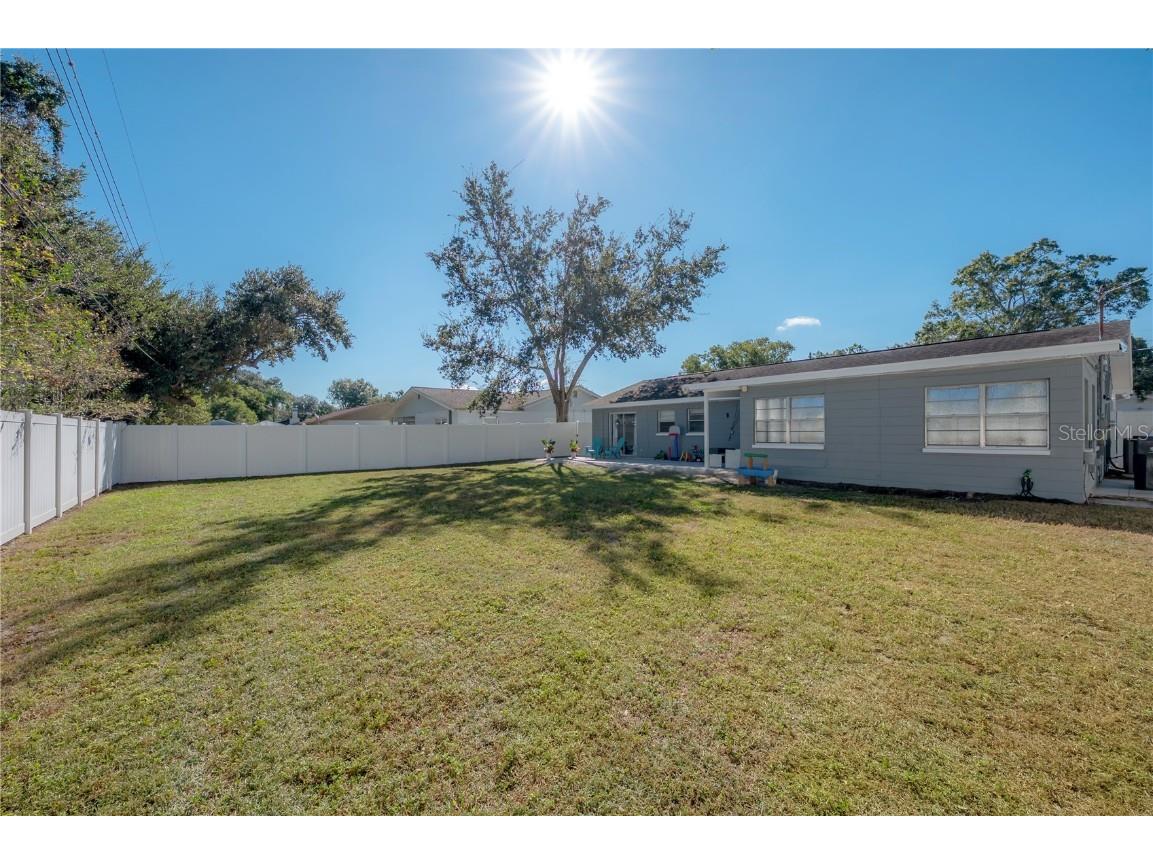 2523 Lake Ellen Circle Tampa FL 33618 TB8452267 image29