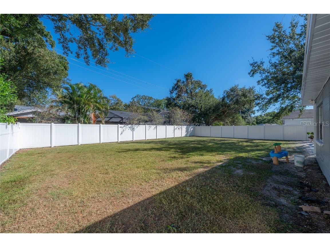 2523 Lake Ellen Circle Tampa FL 33618 TB8452267 image31