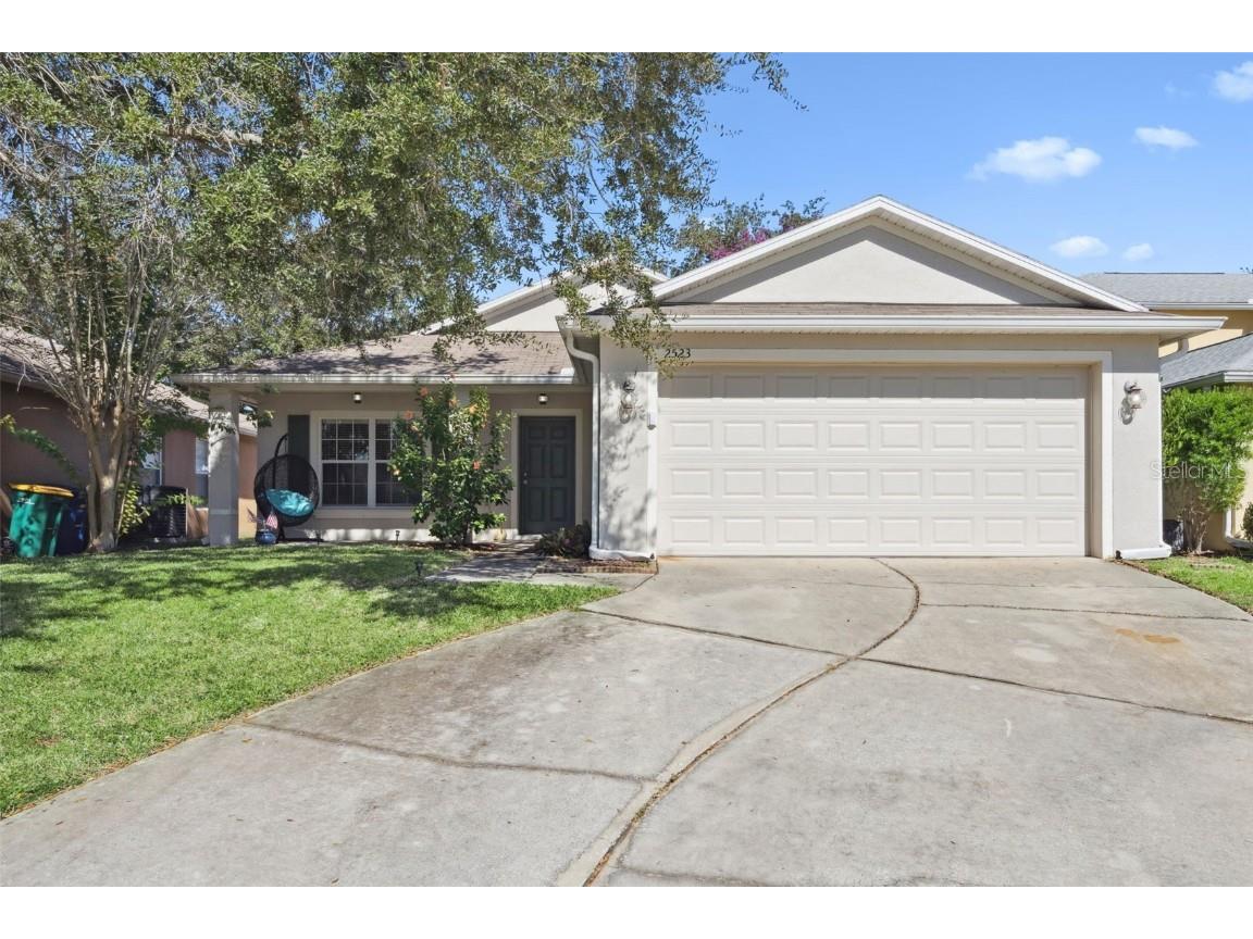 2523 Martins Run Tavares FL 32778 O6358715 image1