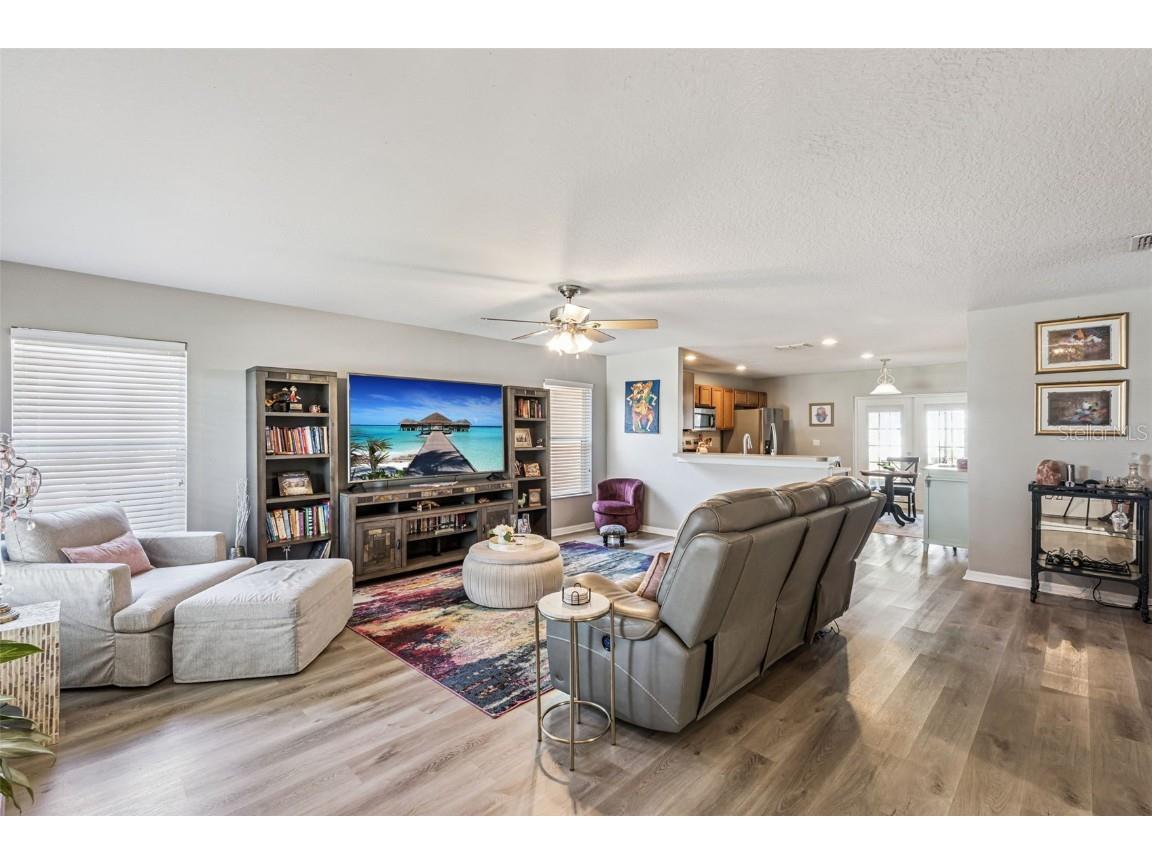 2523 Martins Run Tavares FL 32778 O6358715 image4