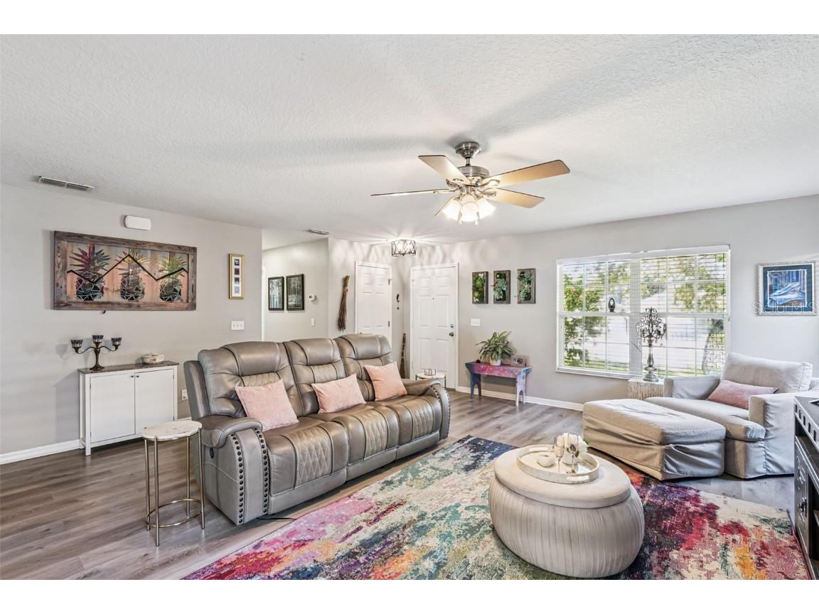 2523 Martins Run Tavares FL 32778 O6358715 image6