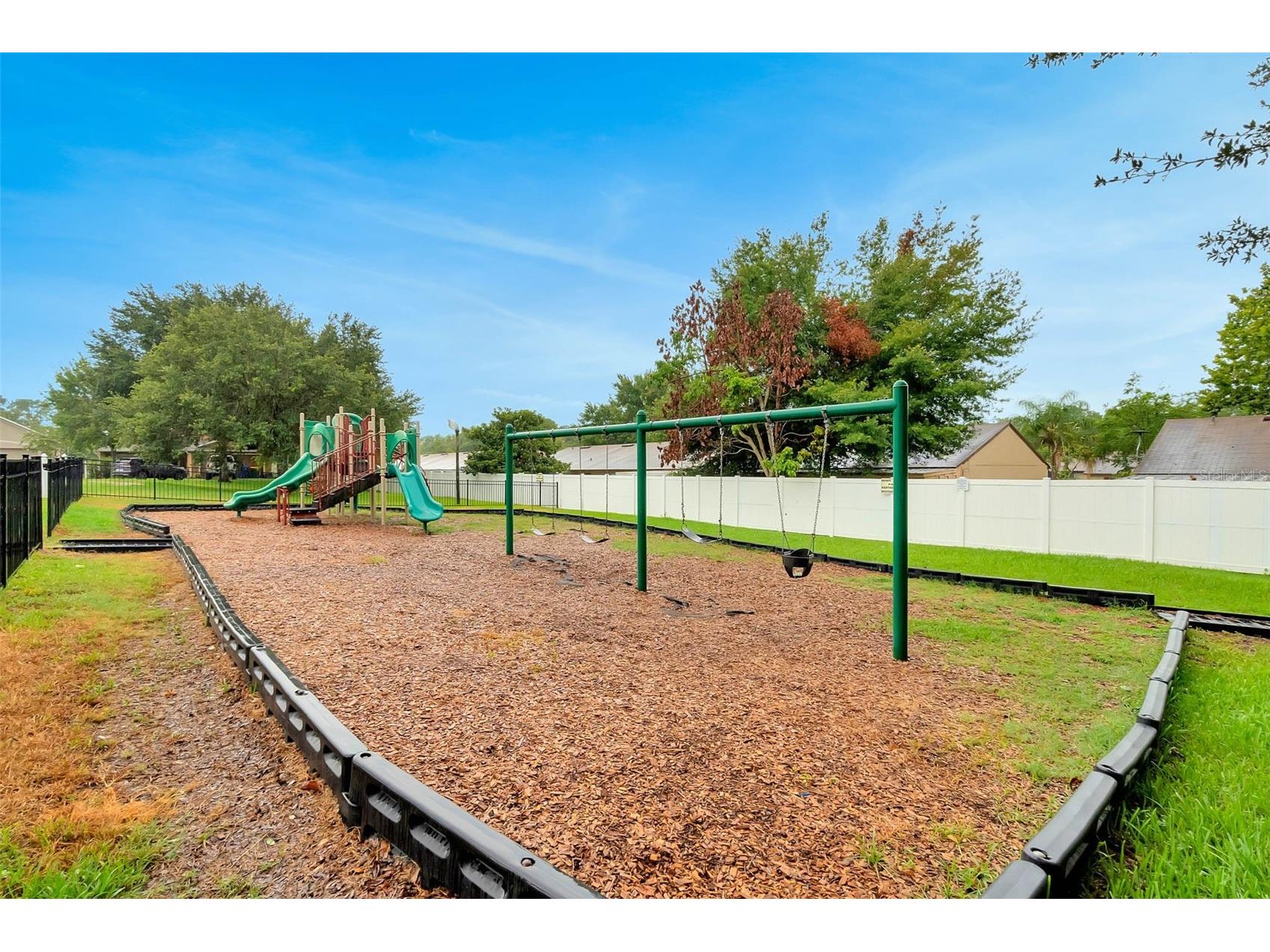 2523 Martins Run Tavares FL 32778 O6409745 image21