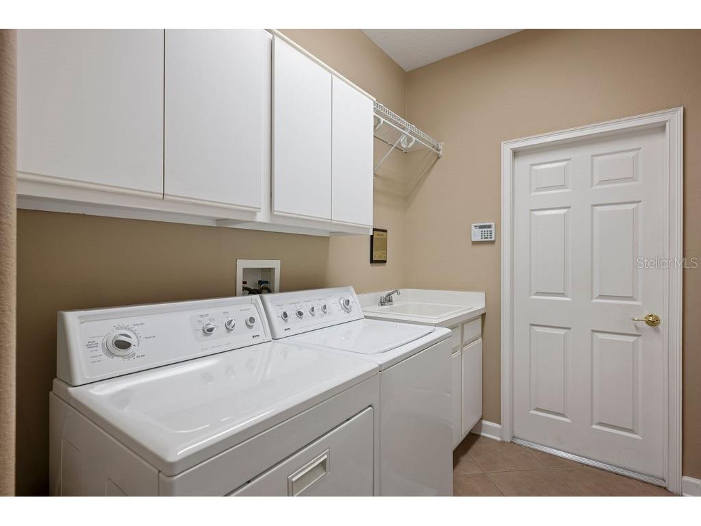 2523 Saint Ignatius Court Orlando FL 32835 O6395846 image31
