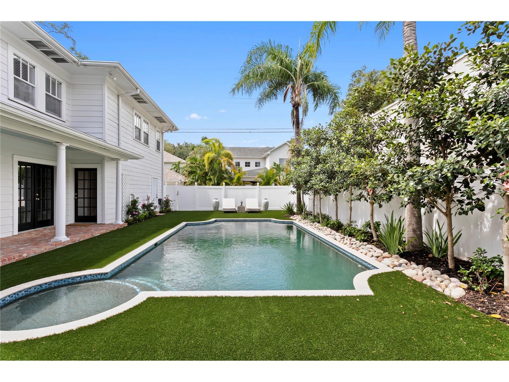 2523 W Sunset Drive Tampa FL 33629 TB8532258 image3