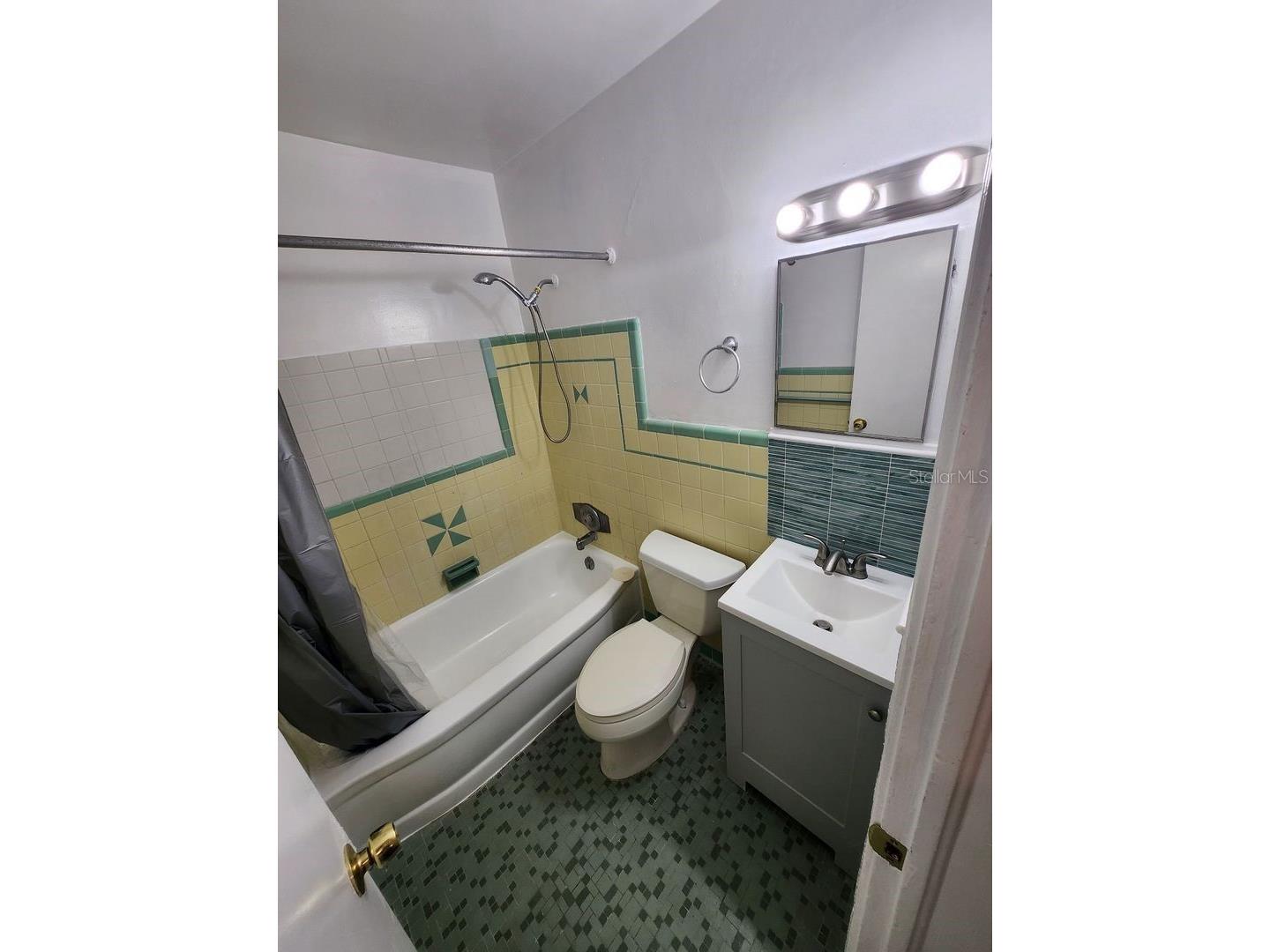 2524 19th Street S Saint Petersburg FL 33712 TB8498373 image10