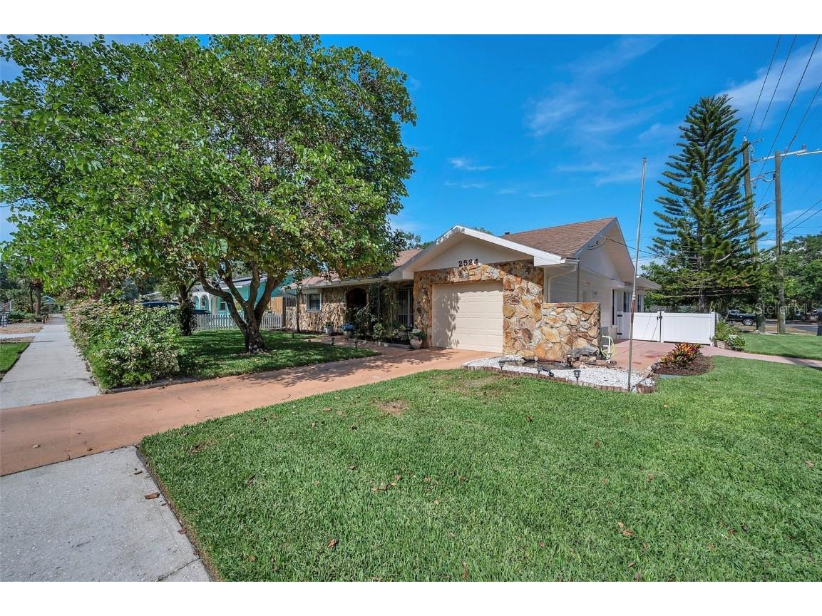 2524 50th Street S Gulfport FL 33707 U8201292 image1