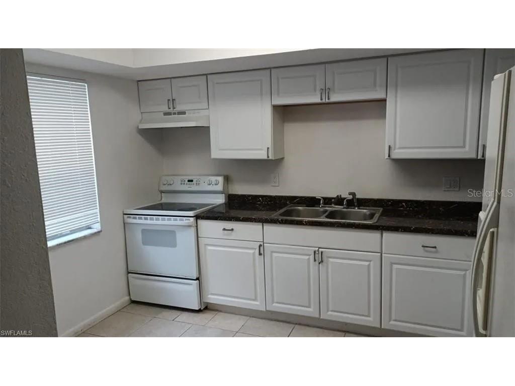 2524 Congress Street #4 Fort Myers FL 33901 C7528448 image10