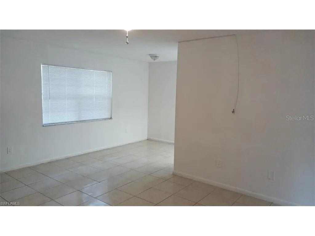 2524 Congress Street #4 Fort Myers FL 33901 C7528448 image5