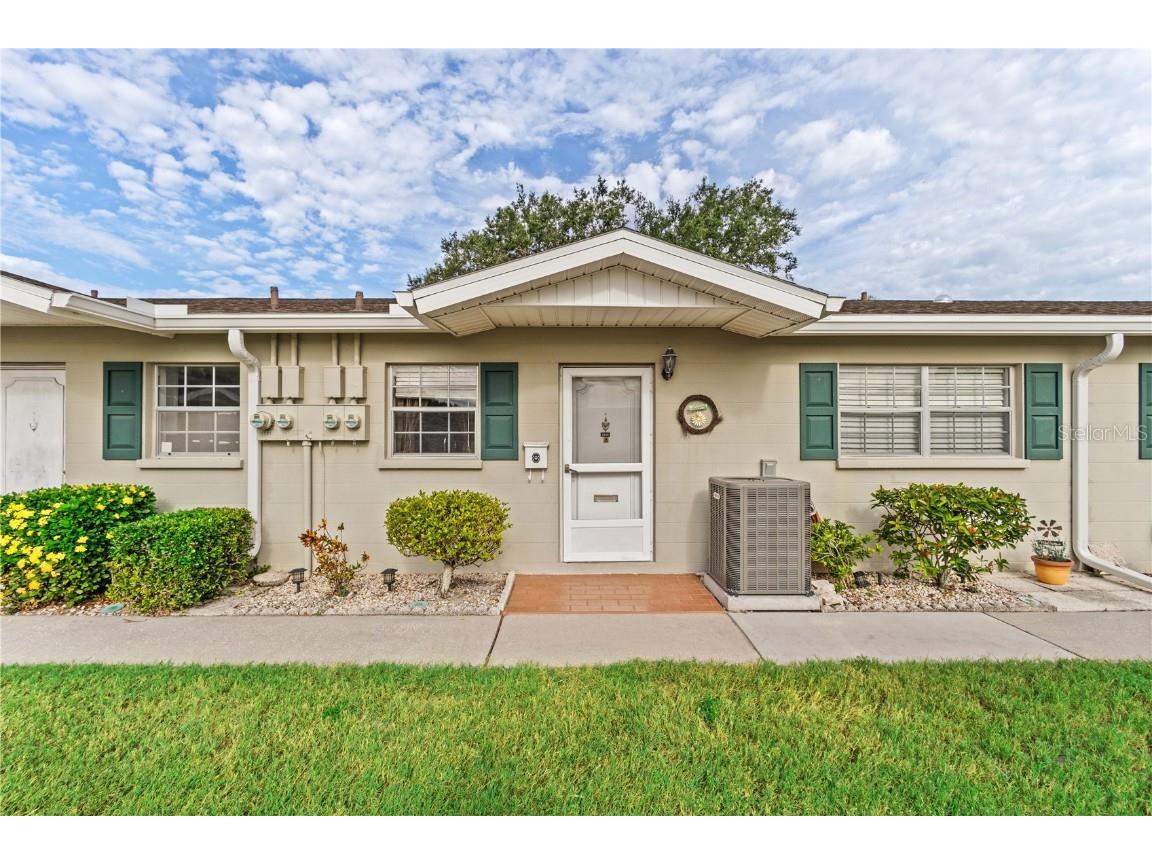 2524 Golf Course Drive #515 Sarasota FL 34234 A4577609 image1