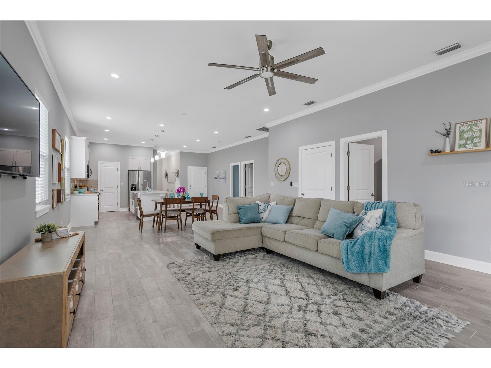 2524 Lake Ellen Lane Tampa FL 33618 TB8514334 image5