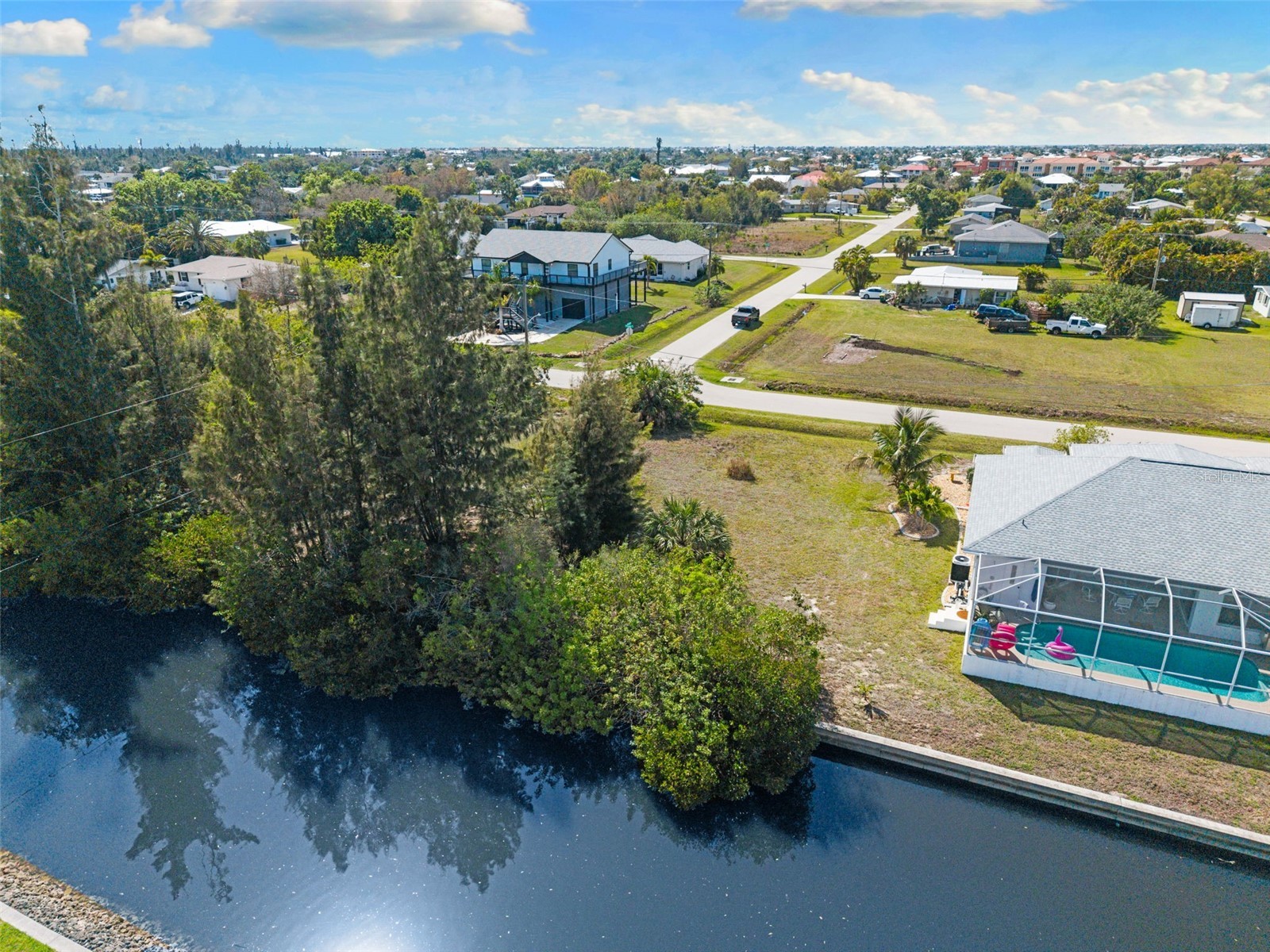 2524 Larkspur Drive Punta Gorda FL 33950 L4960121 image1